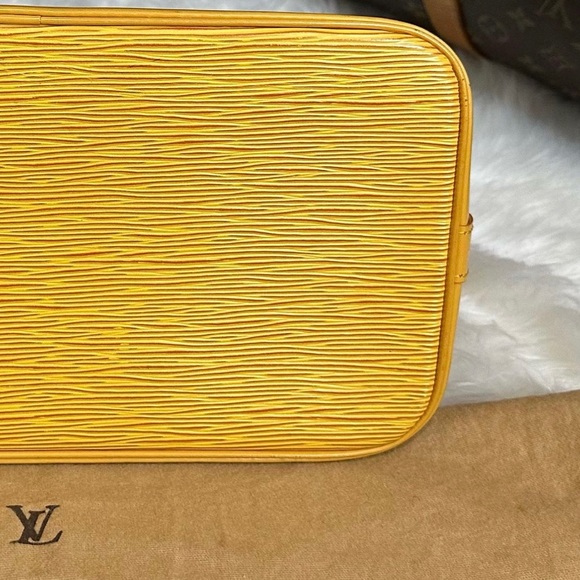 Louis Vuitton ALMA Epi leather size PM - Picture 4 of 8